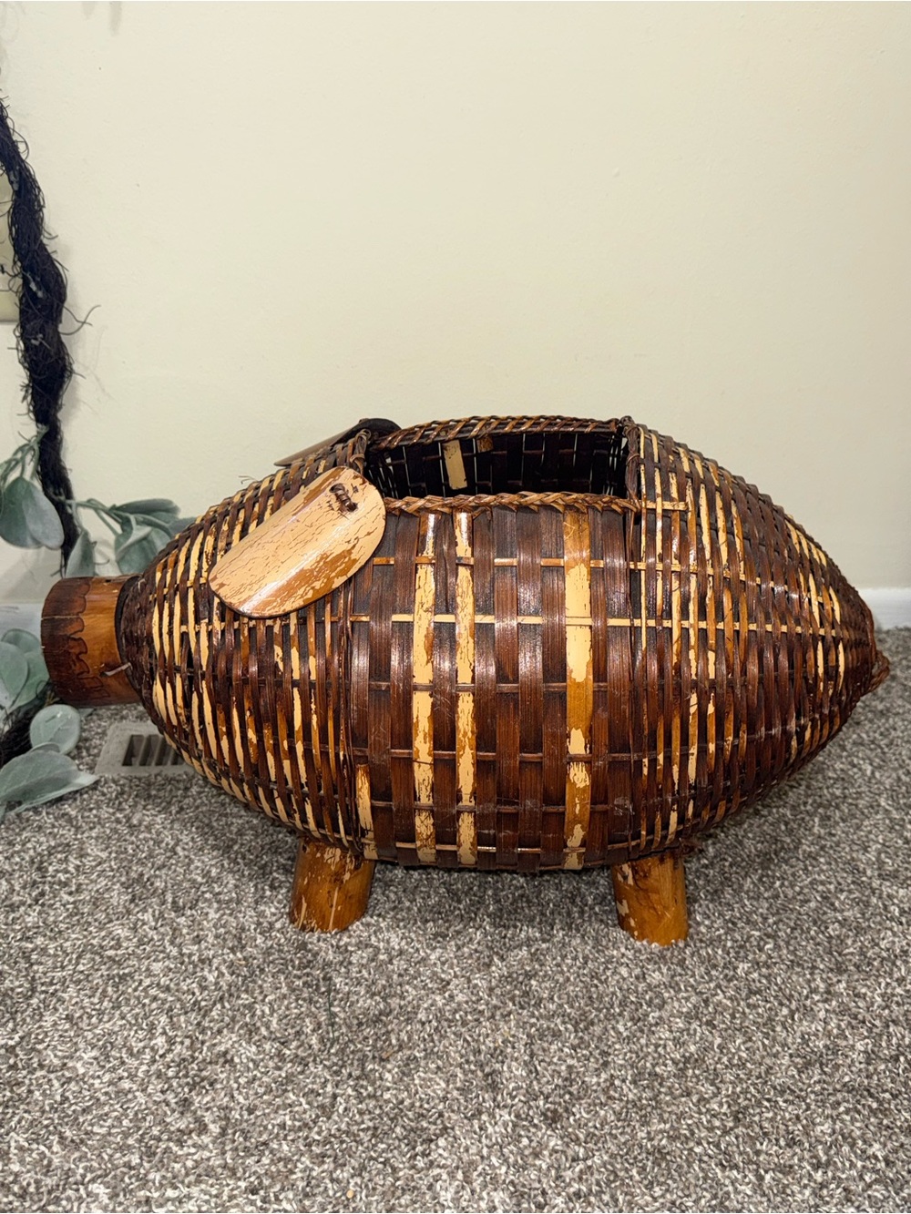 Wicker handmade pig basket